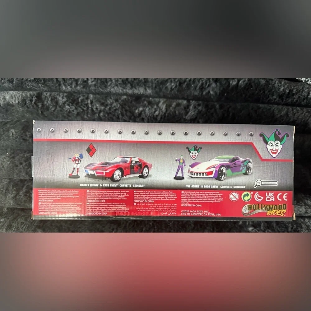 Jada Toys DC Comics The Joker & 2009 Chevy Corvette Stingray die-cast